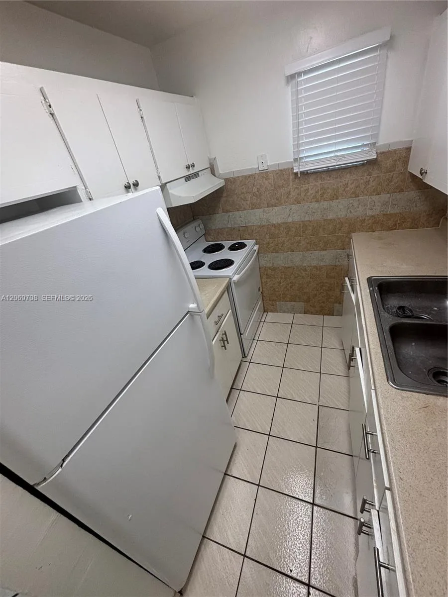 7841 Johnson St # 212, Pembroke Pines, FL 33024 photo 2