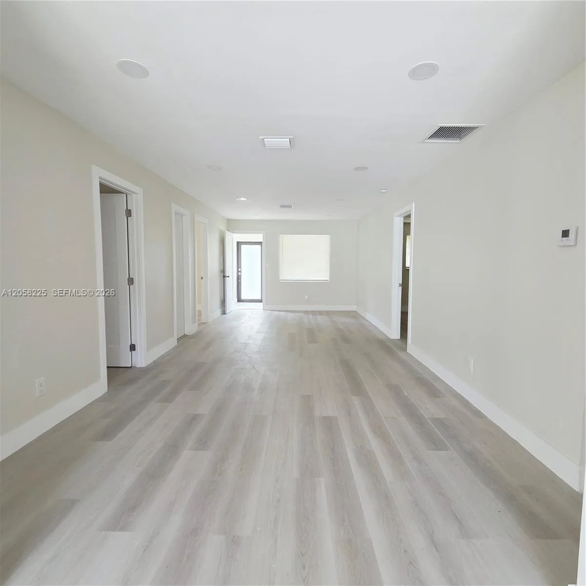 601 NE 1st St, Pompano Beach, FL 33060 photo 2