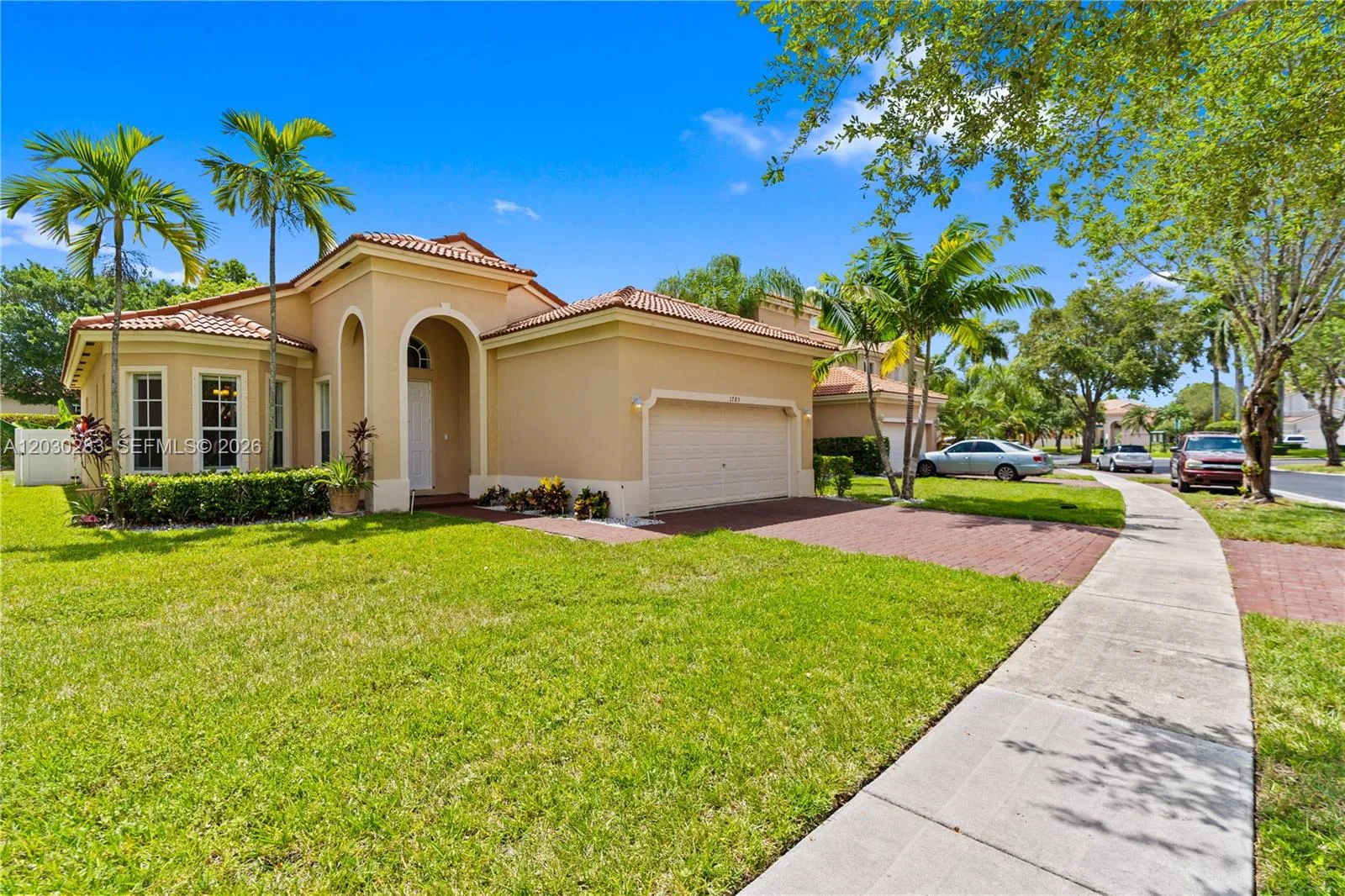 1785 NE 37th Pl, Homestead, FL 33033 photo 2
