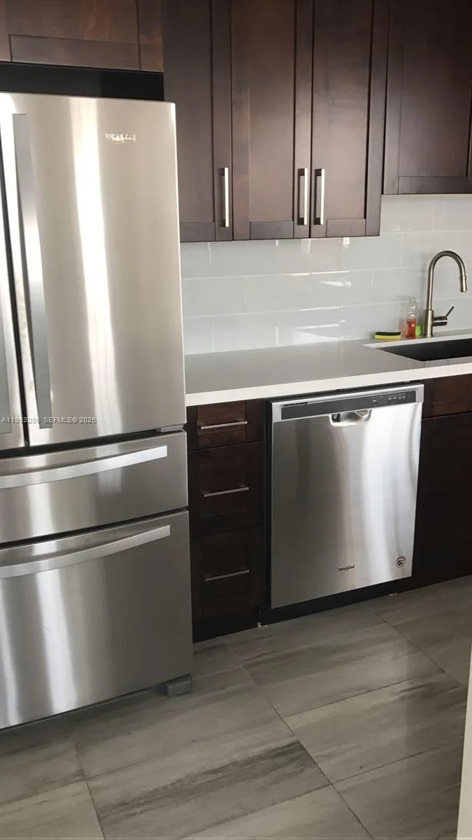7135 Collins Ave # 525, Miami Beach, FL 33141 photo 3