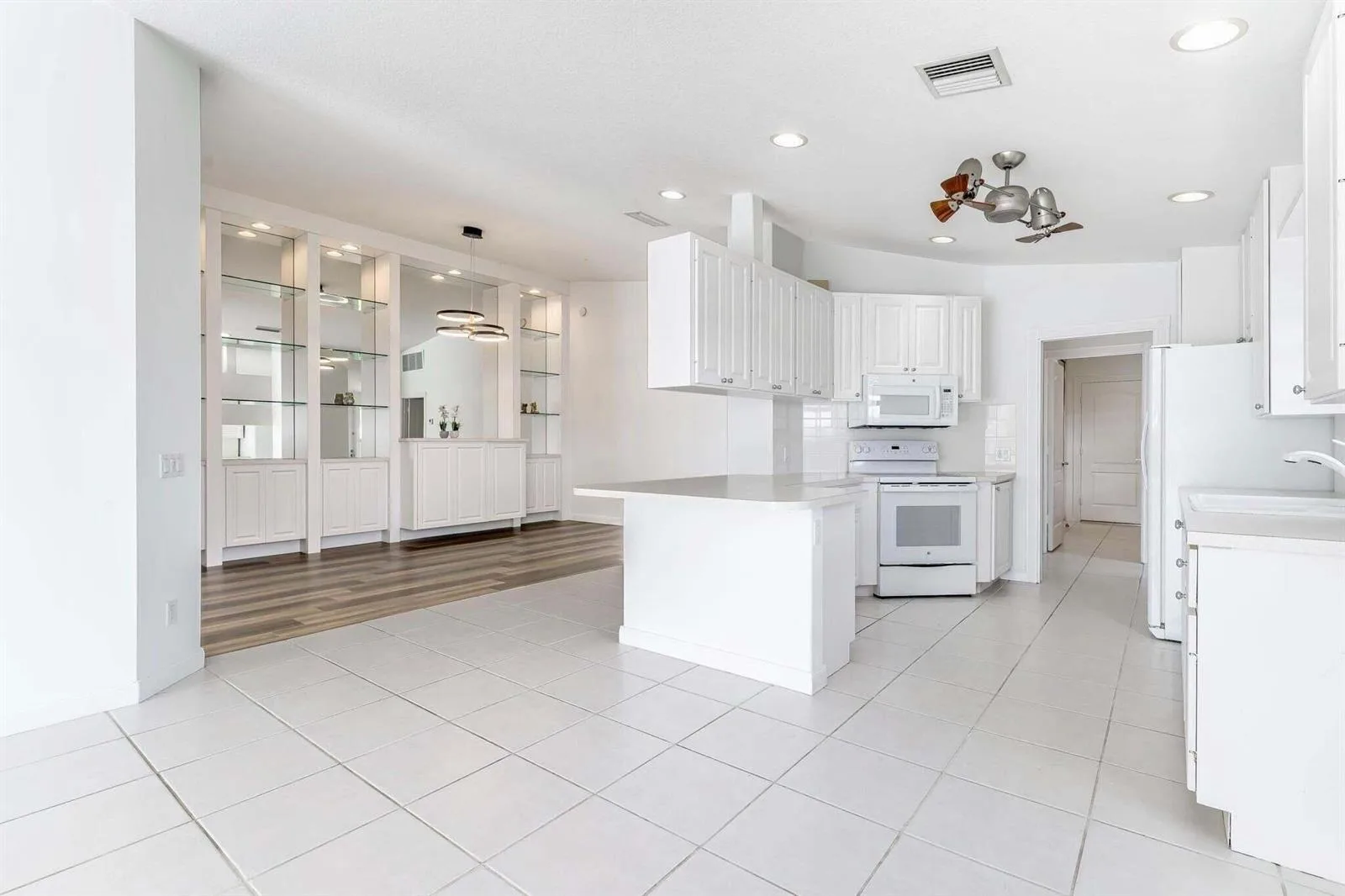 8270 Eleuthera Lane, Wellington, FL 33414 photo 9