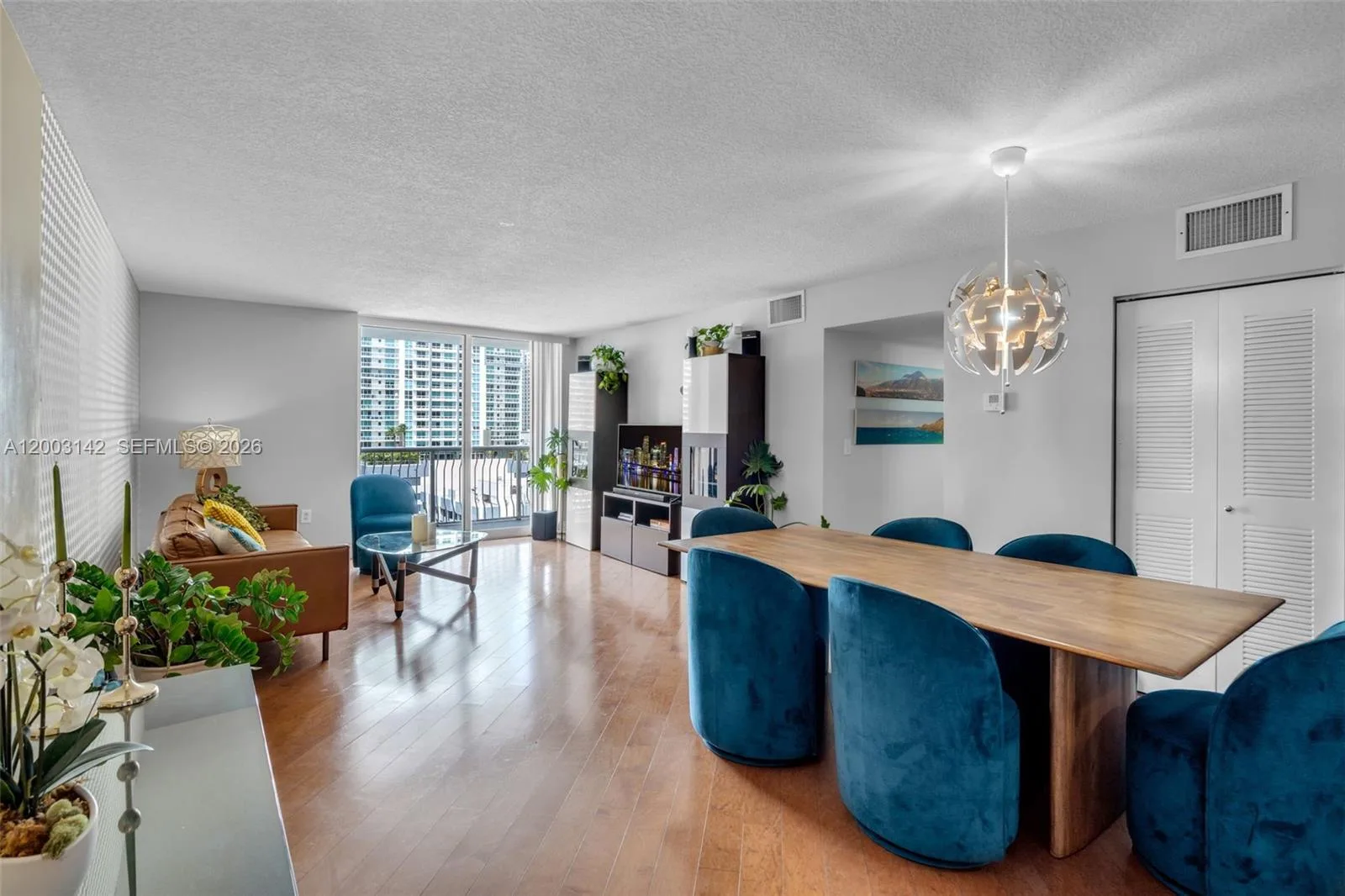 1200 Brickell Bay Dr # 1924, Miami, FL 33131 photo 2