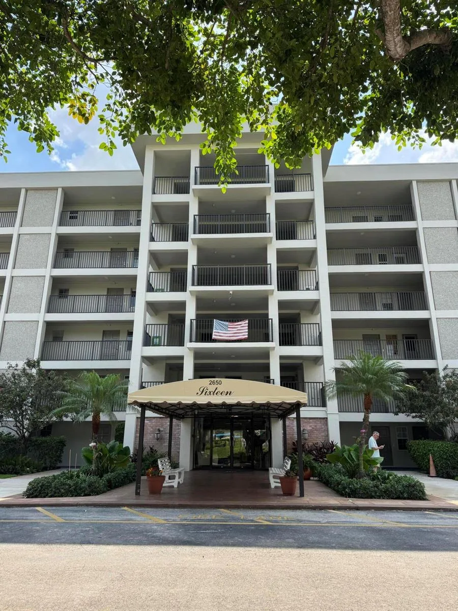 2650 S Course Drive # 407, Pompano Beach, FL 33069