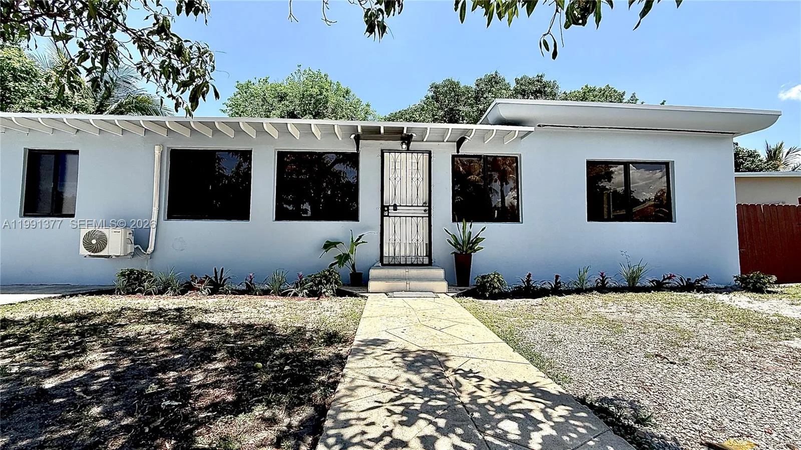 1352 NW 112th Ter, Miami, FL 33167