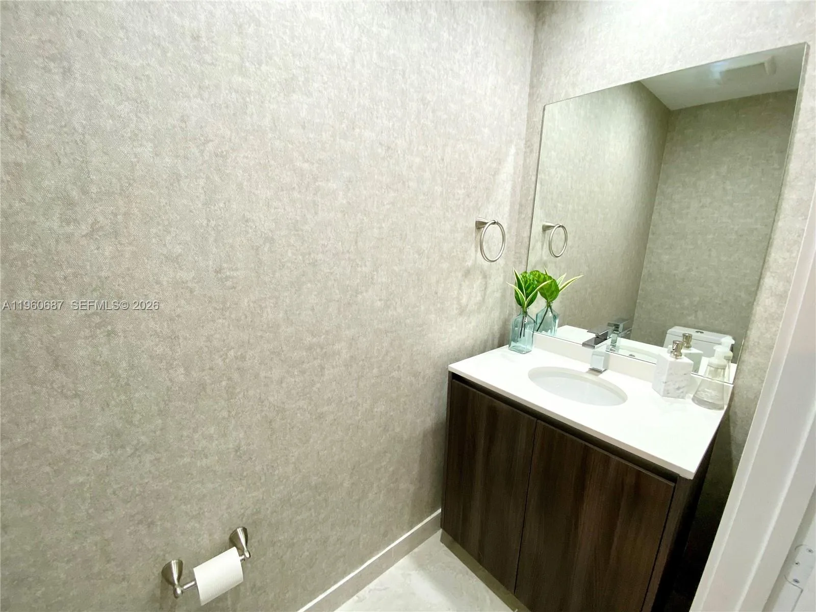 488 NE 18th St # 3704, Miami, FL 33132 photo 5