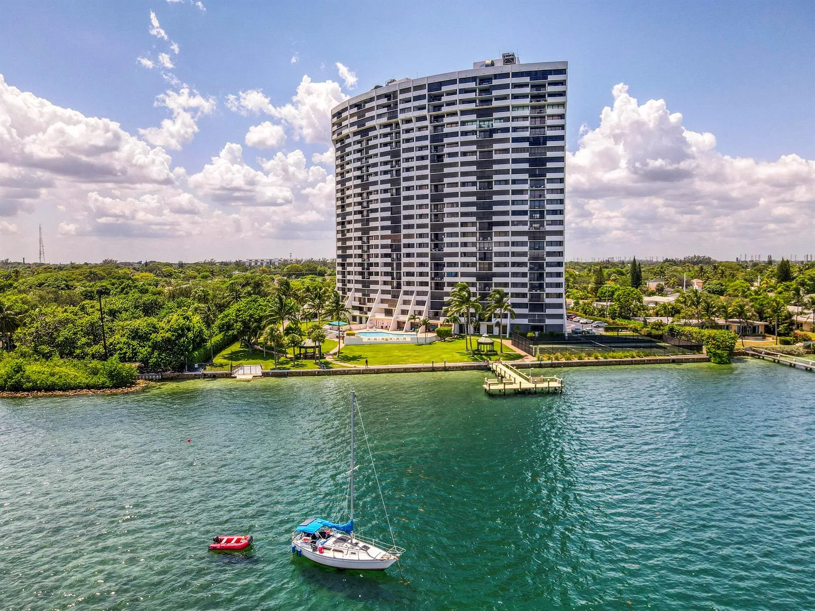 5200 N Flagler Drive # 1106, West Palm Beach, FL 33407