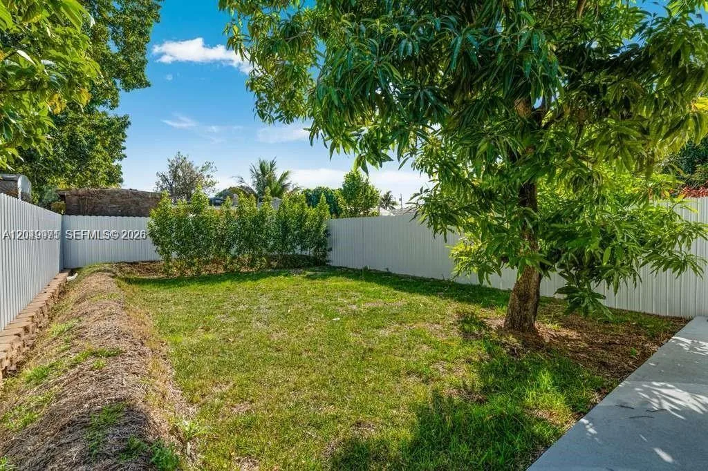2936 NW 27th St # 2936, Miami, FL 33142 photo 12