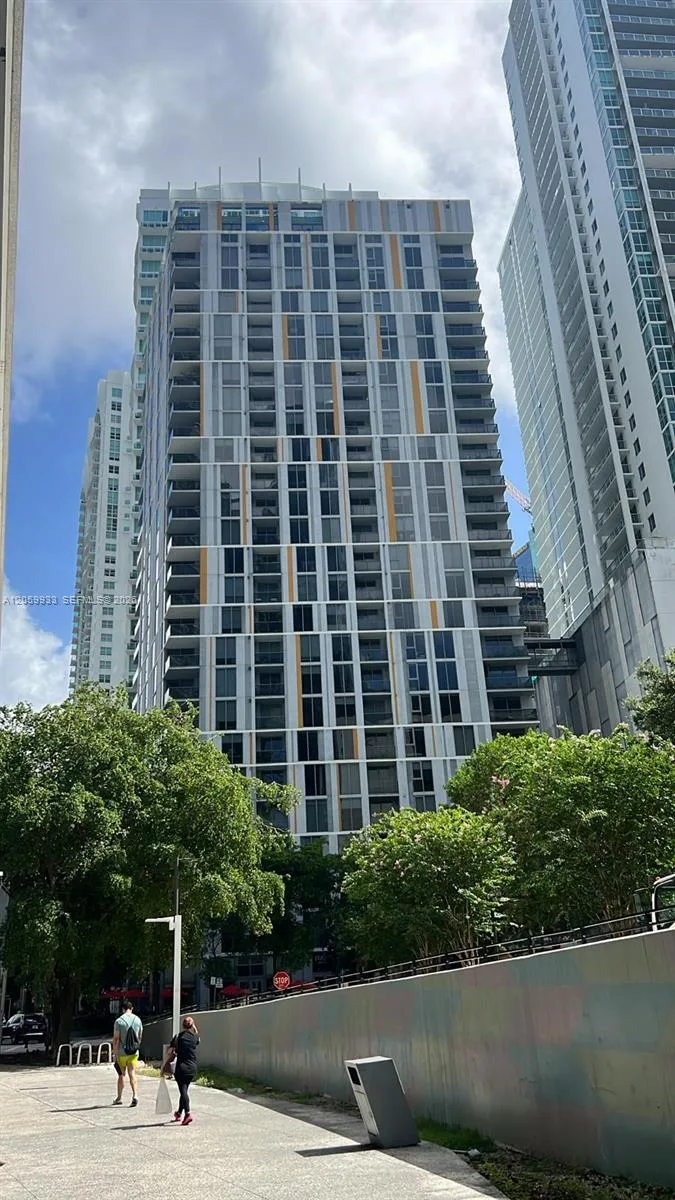 31 SE 6th St # 1801, Miami, FL 33131
