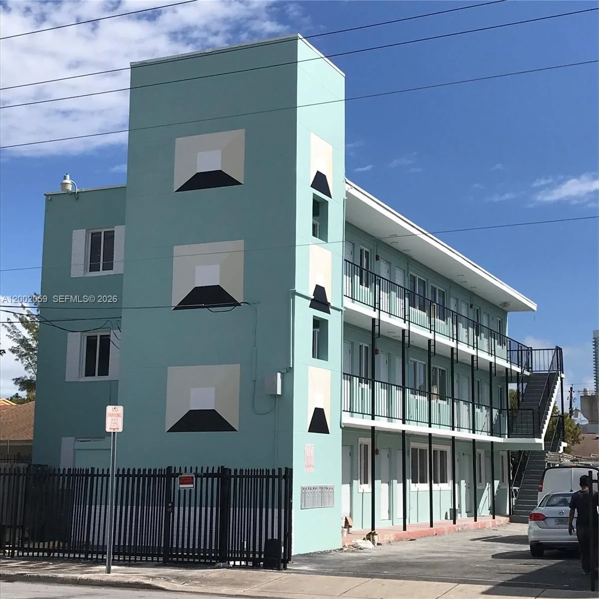 1815 NW 1st CT # 8, Miami, FL 33136