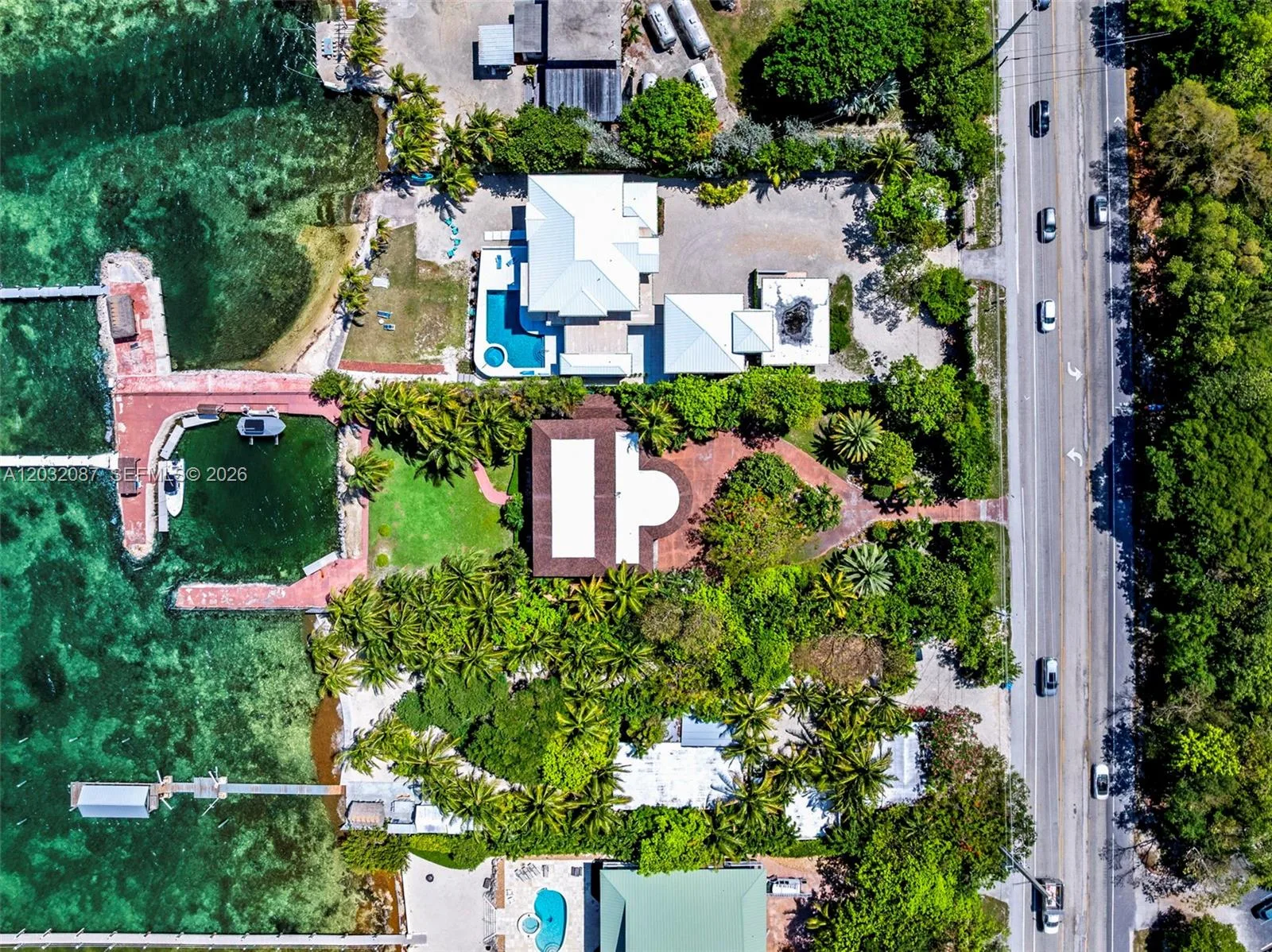 88110 Overseas Hwy, Islamorada, FL 33036 photo 2