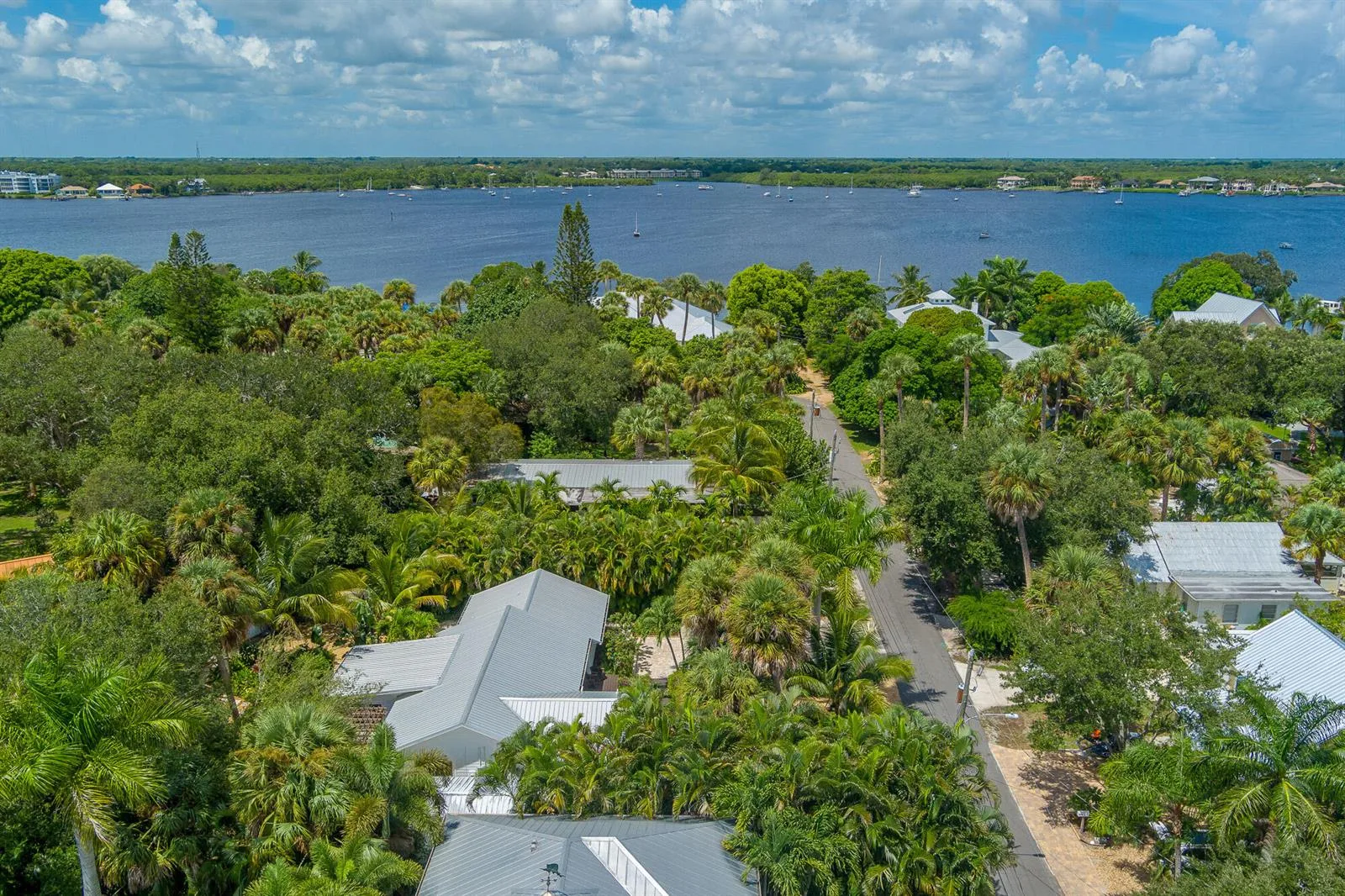 547 SW Riverview Street, Stuart, FL 34994 photo 12