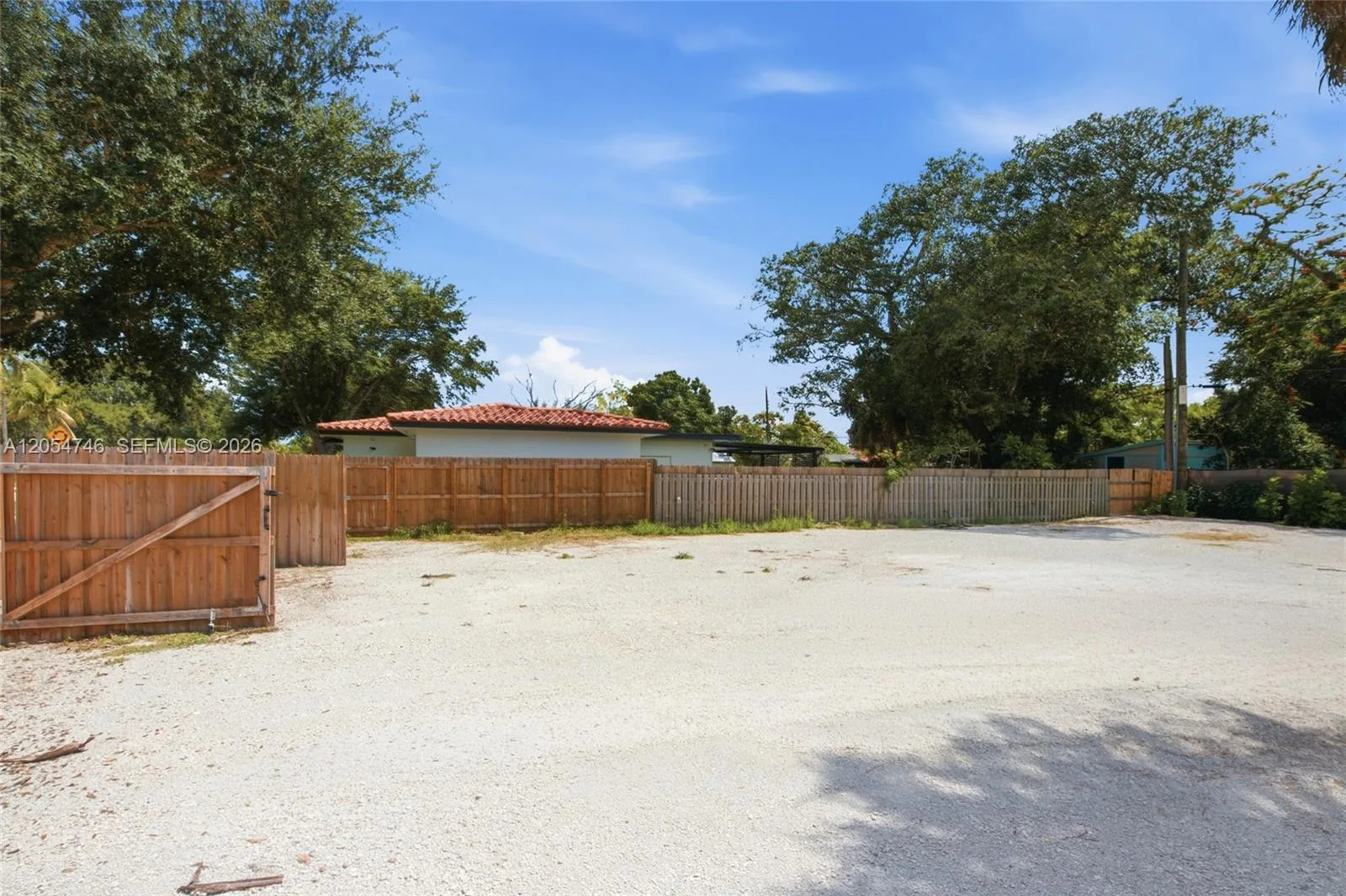 417 NE 11th Ave, Pompano Beach, FL 33060 photo 6