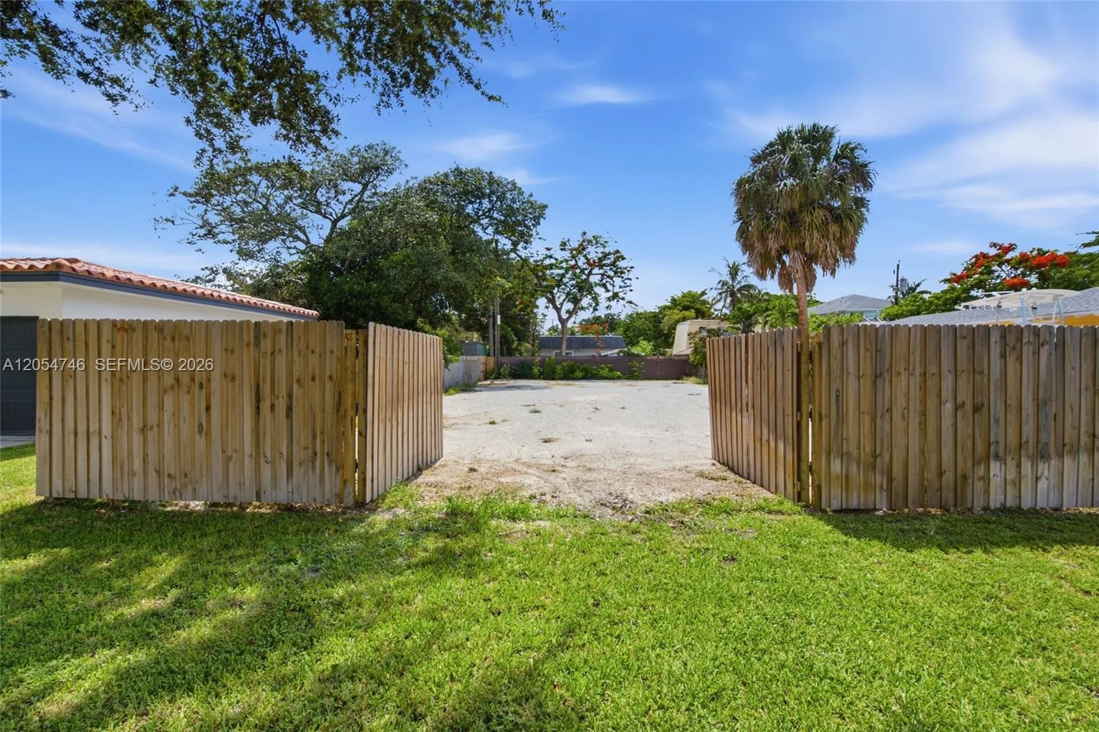 417 NE 11th Ave, Pompano Beach, FL 33060 photo 7