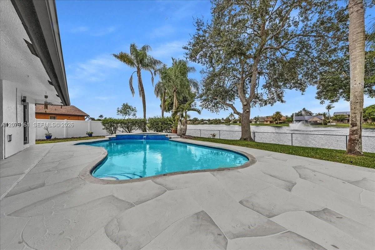 15056 SW 10th St, Sunrise, FL 33326 — zdjęcie 4
