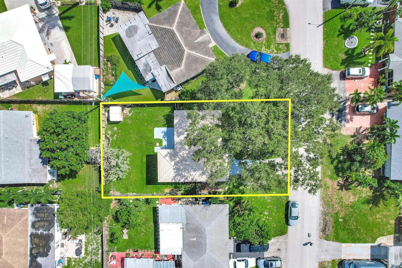 261 NE 45th Street, Oakland Park, FL 33334 photo 2