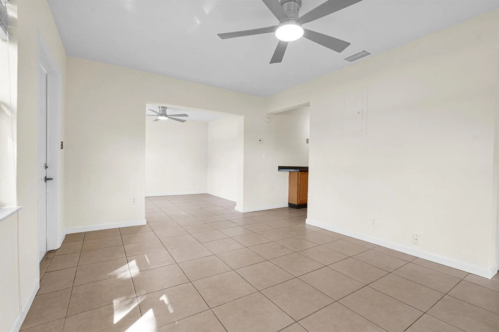 261 NE 45th Street, Oakland Park, FL 33334 photo 7