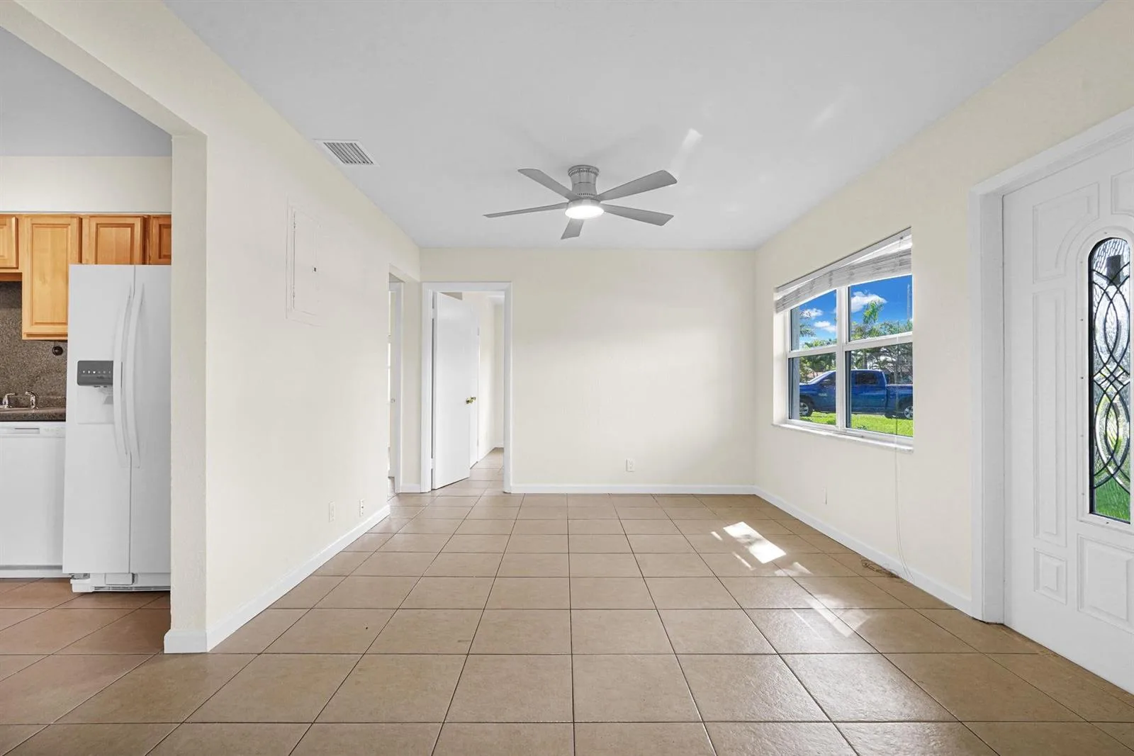 261 NE 45th Street, Oakland Park, FL 33334 photo 8
