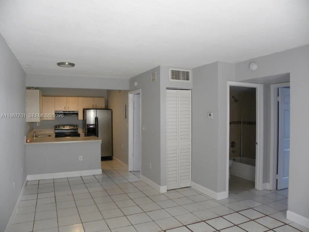 15690 SW 82nd Cir Ln # 9-1, Miami, FL 33193 photo 6