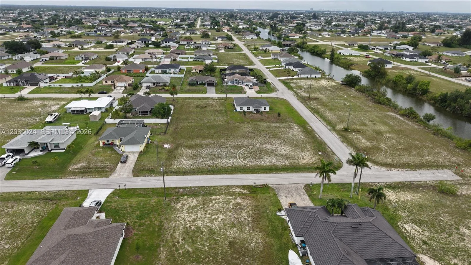 2009 NW 2ND AVE, Cape Coral, FL 33993 photo 9