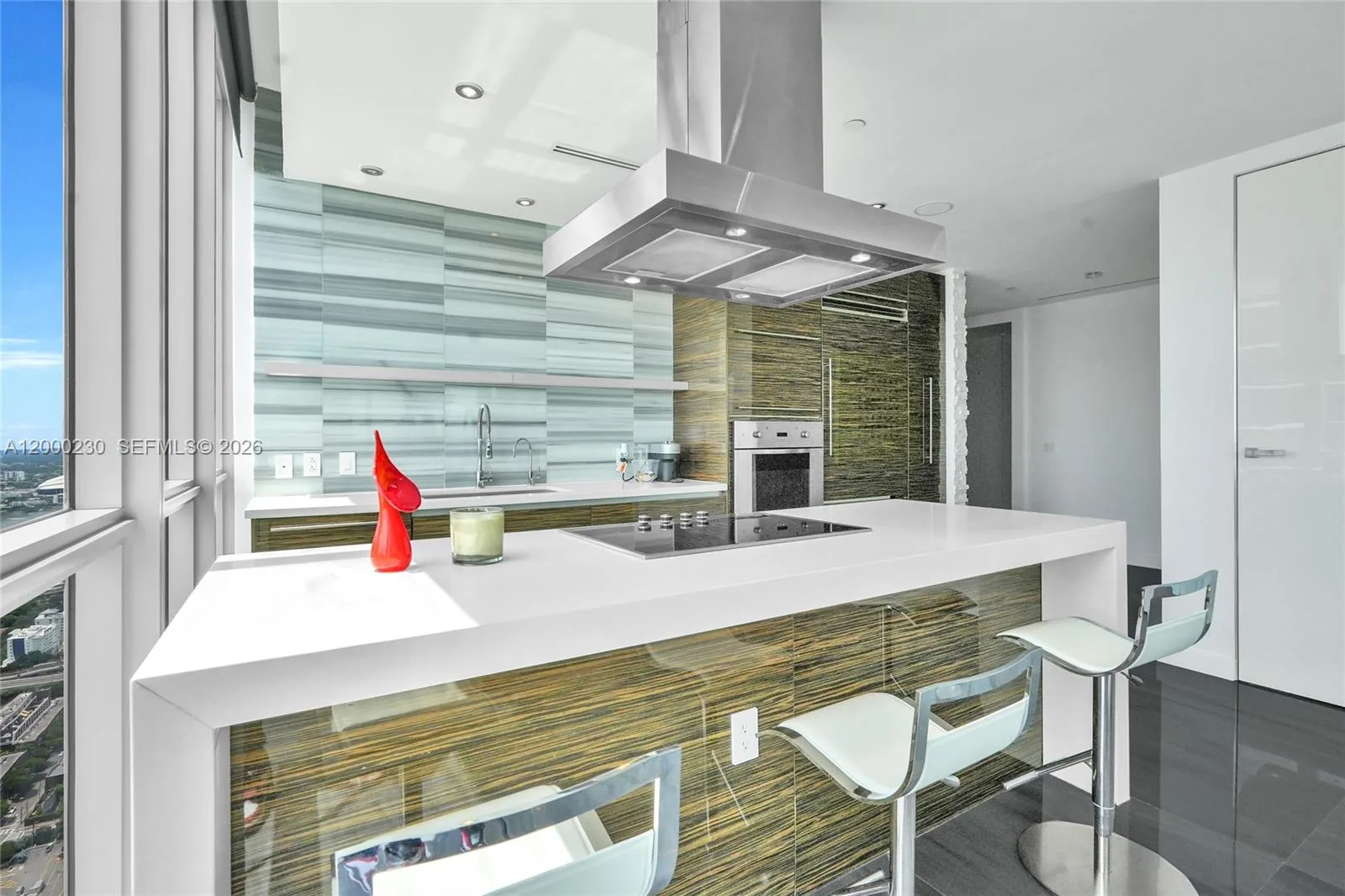 1100 Biscayne Blvd # 6001, Miami, FL 33132 photo 8