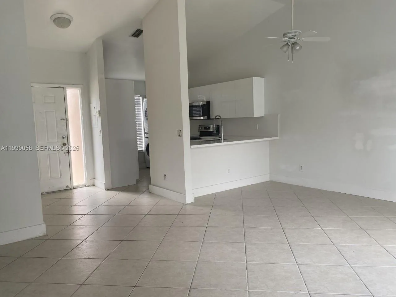 219 SE 8th St # 601, Hallandale Beach, FL 33009 photo 4