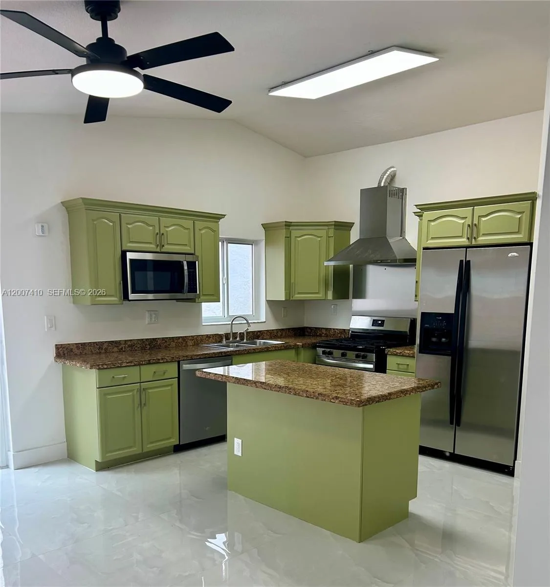 10058 SW 156th Ct, Miami, FL 33196 photo 3