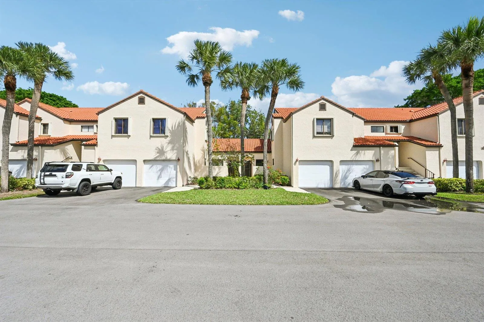 22 Via De Casas # 103, Boynton Beach, FL 33426