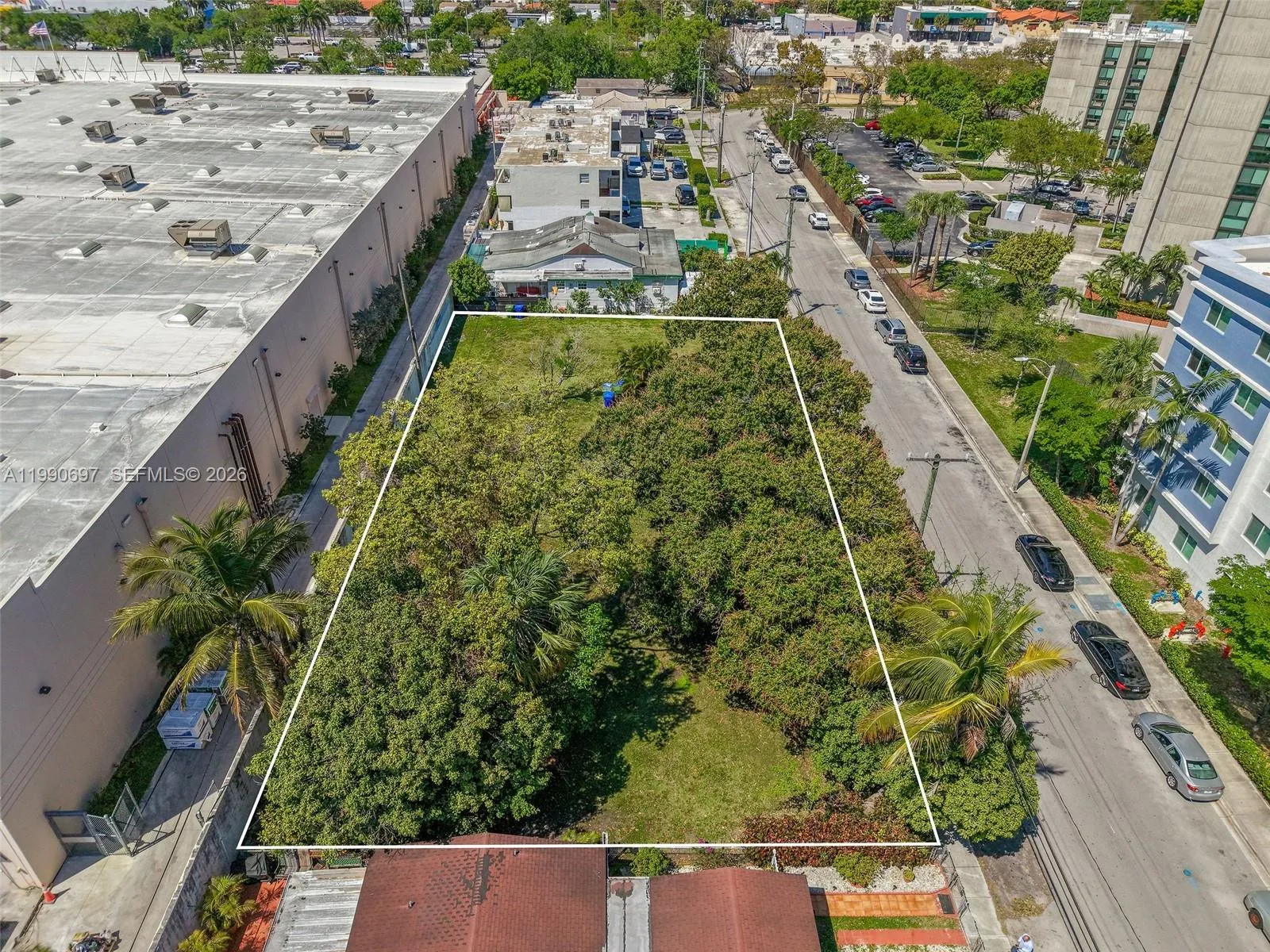 1000 SW 30th Ave, Miami, FL 33135 photo 3