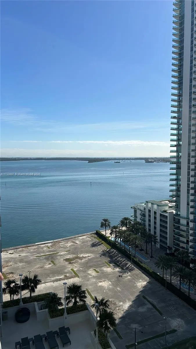 1200 Brickell Bay Dr # 2007, Miami, FL 33131