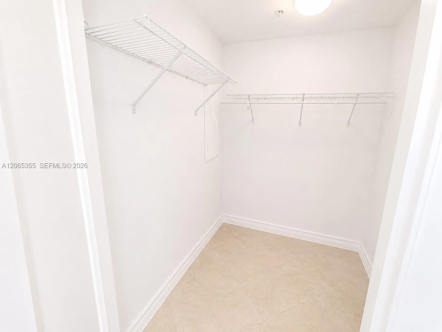 90 SW 3rd St # 3106, Miami, FL 33130 photo 8
