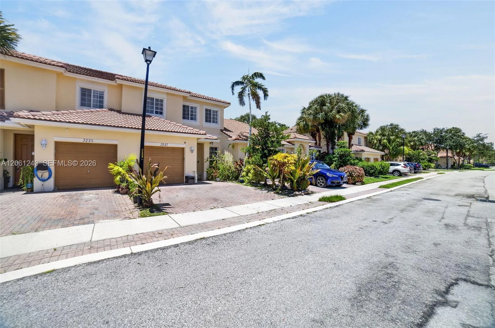 3227 NW 32nd Ter, Oakland Park, FL 33309 photo 2