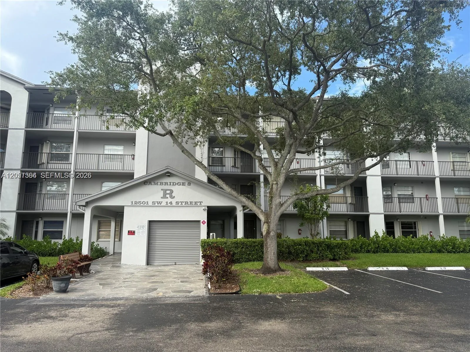 12501 SW 14th St # 314R, Pembroke Pines, FL 33027
