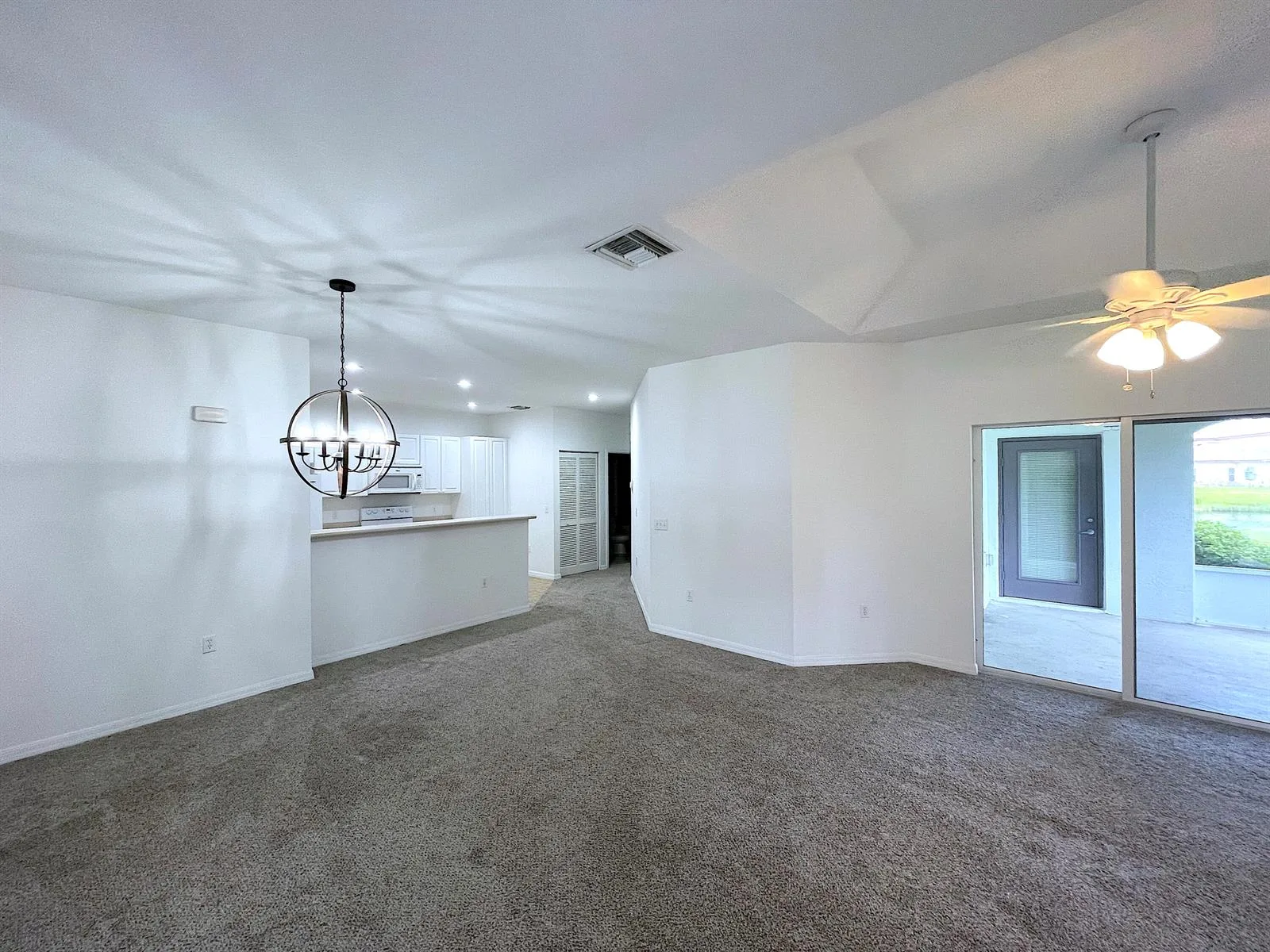 1771 Lakefront Boulevard, Fort Pierce, FL 34982 photo 2