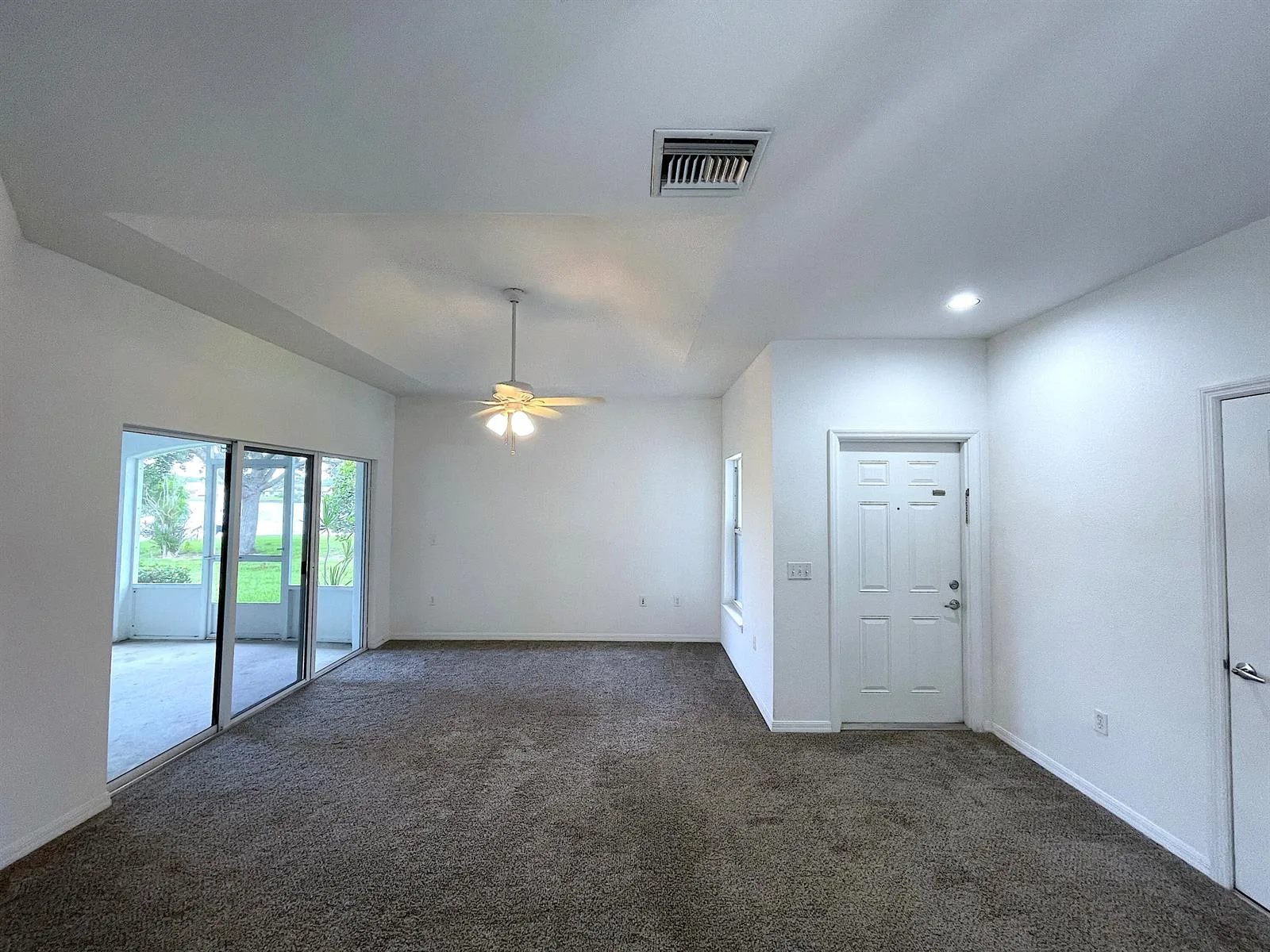 1771 Lakefront Boulevard, Fort Pierce, FL 34982 photo 4