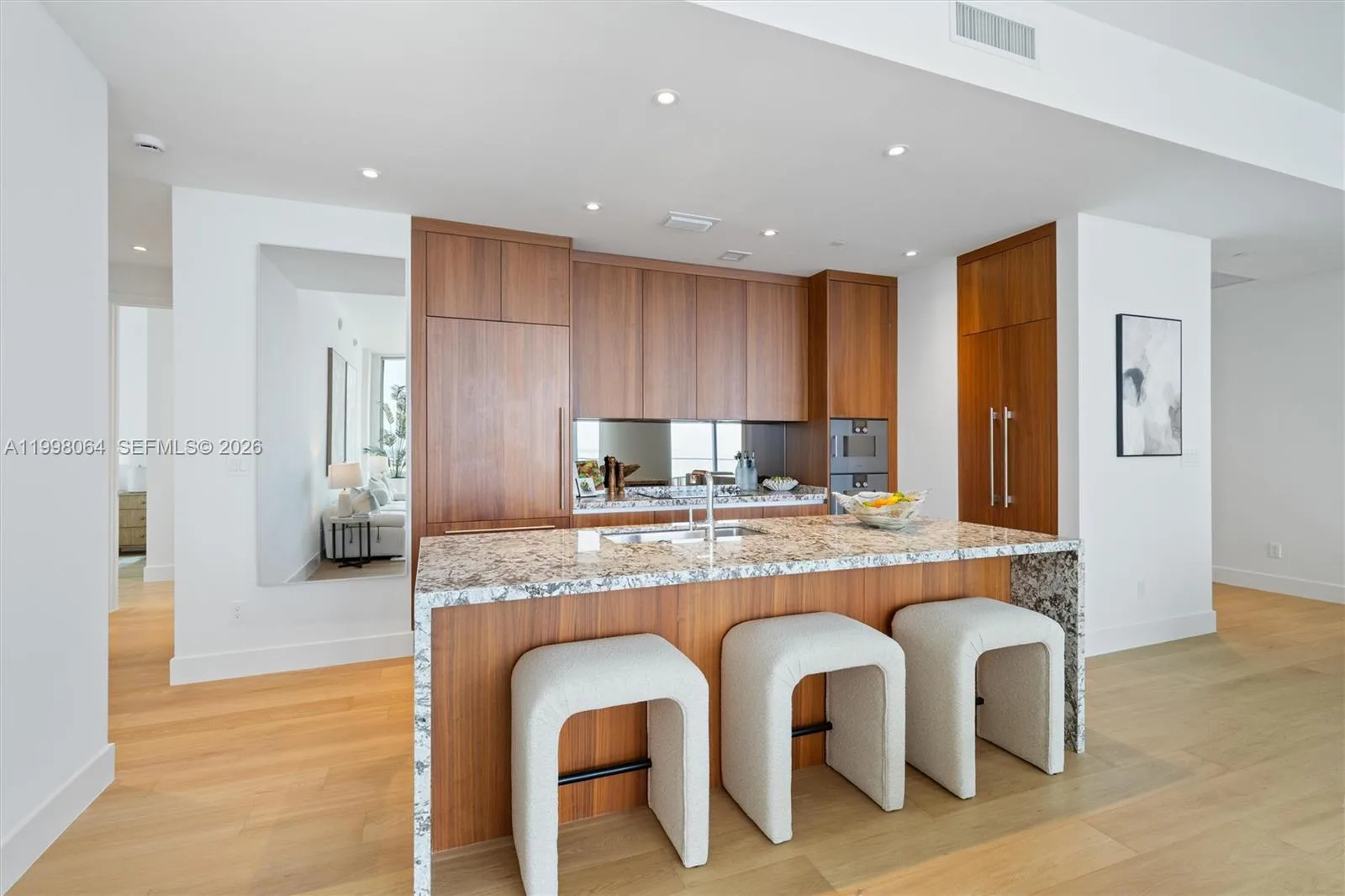 175 SE 25 Rd # 2003, Miami, FL 33129 photo 13