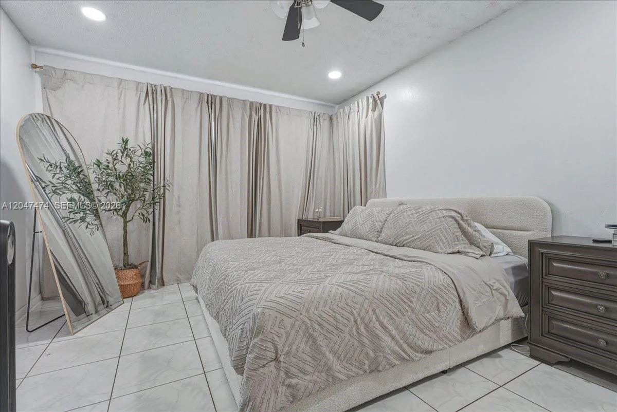 7850 W 16th Ave, Hialeah, FL 33014 photo 10