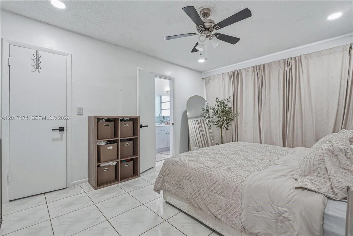 7850 W 16th Ave, Hialeah, FL 33014 photo 11
