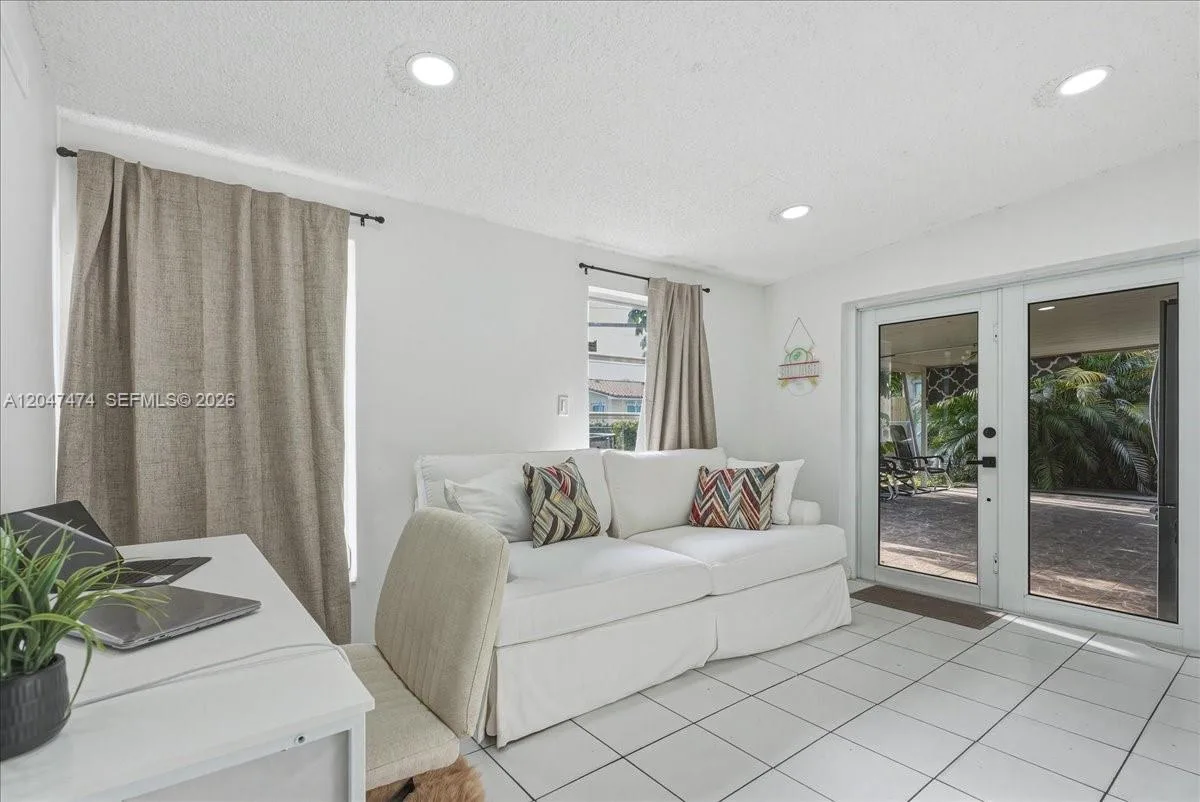 7850 W 16th Ave, Hialeah, FL 33014 photo 6