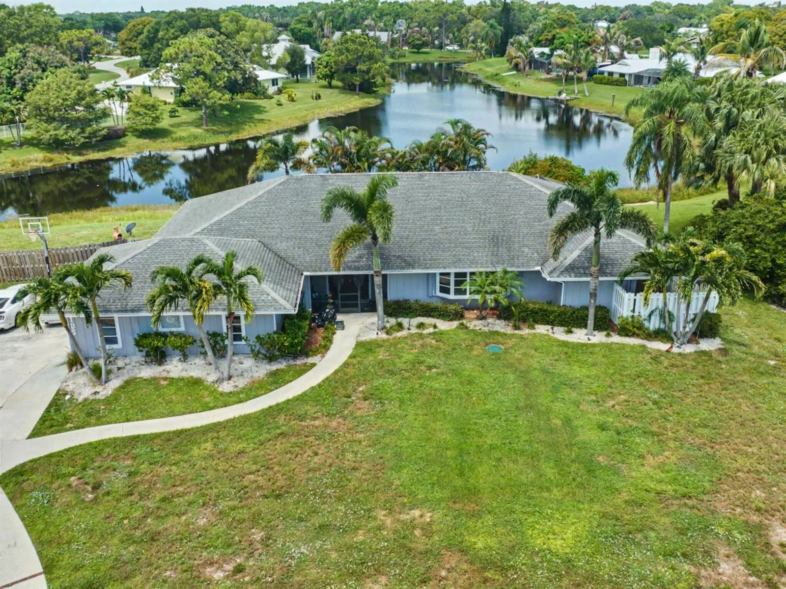 2185 NE Ocapi Court, Jensen Beach, FL 34957