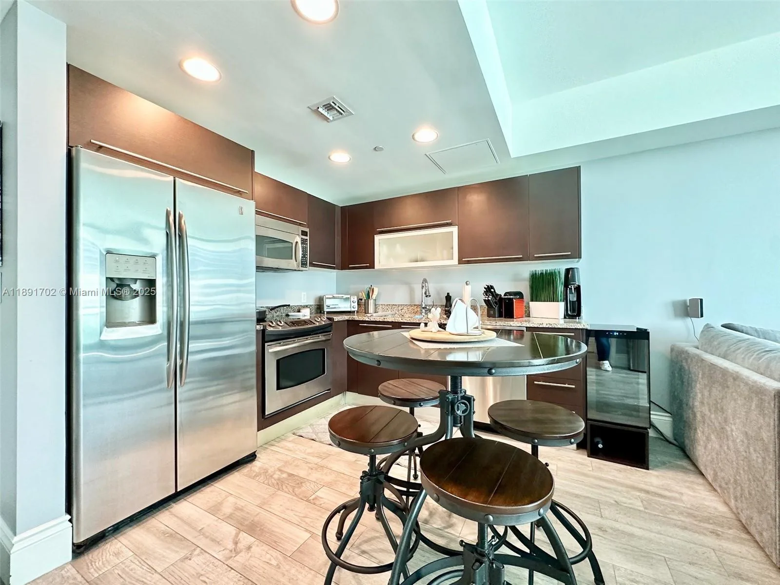 950 Brickell Bay Dr # 1509, Miami, FL 33131 photo 3