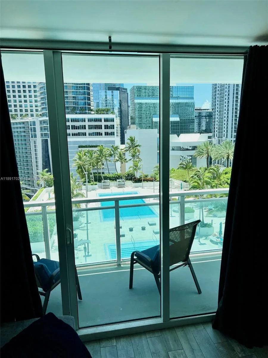 950 Brickell Bay Dr # 1509, Miami, FL 33131 photo 5