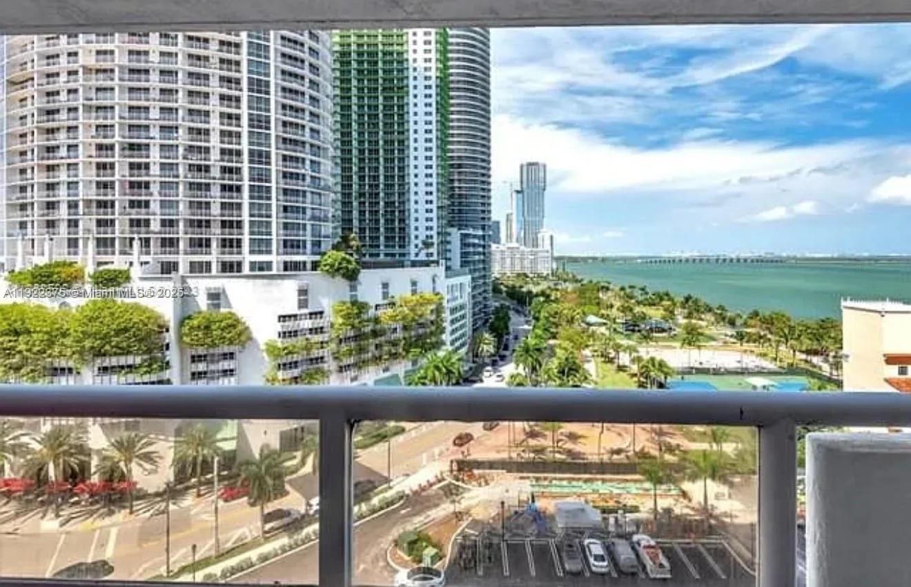 1717 N Bayshore Dr # A1448, Miami, FL 33132