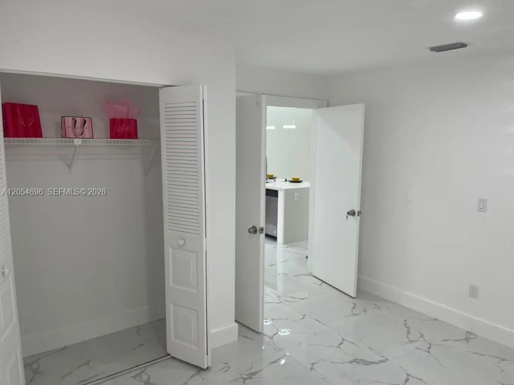 400 Club Cir # 202, Boca Raton, FL 33487 photo 12