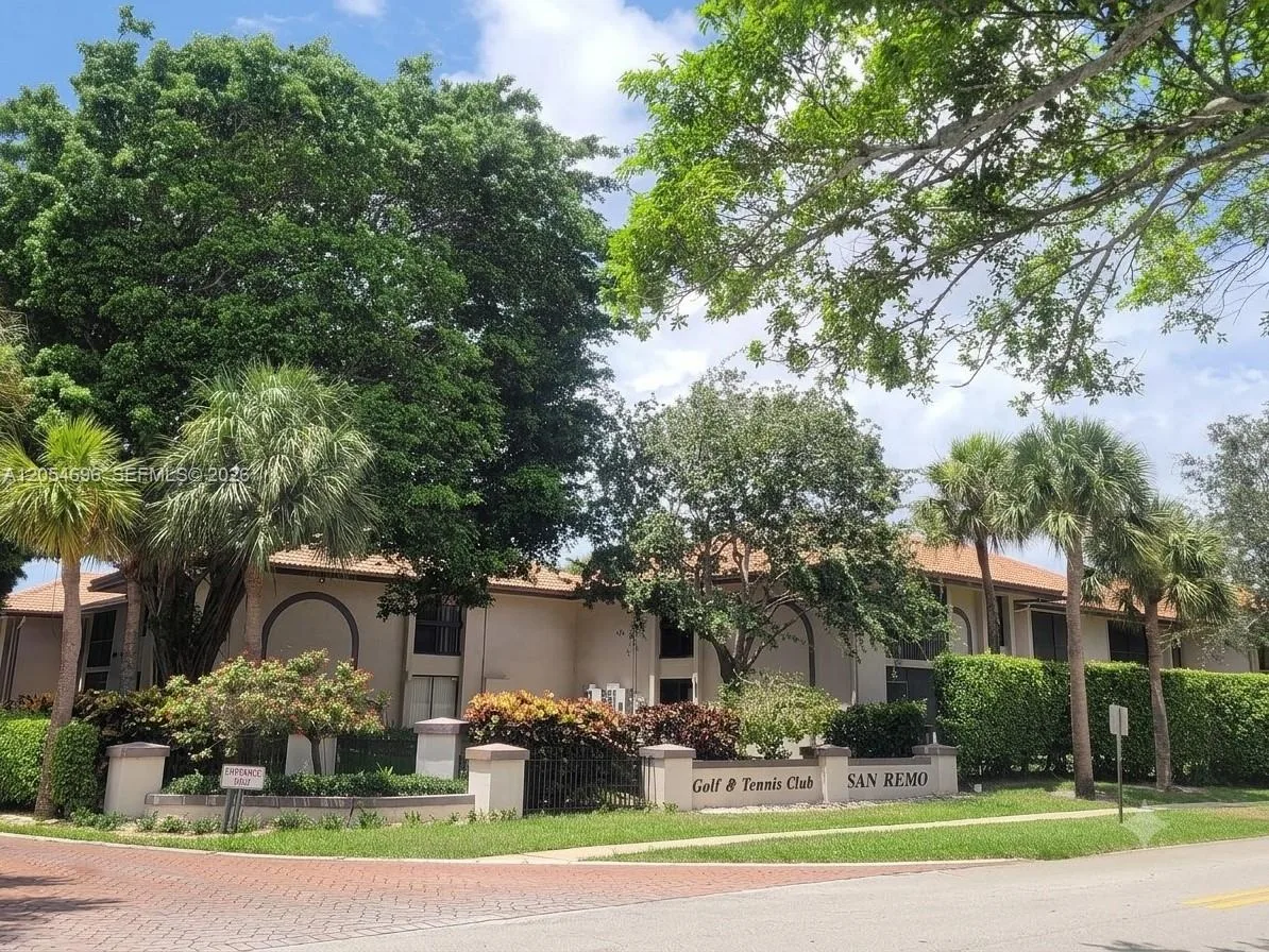 400 Club Cir # 202, Boca Raton, FL 33487 photo 2
