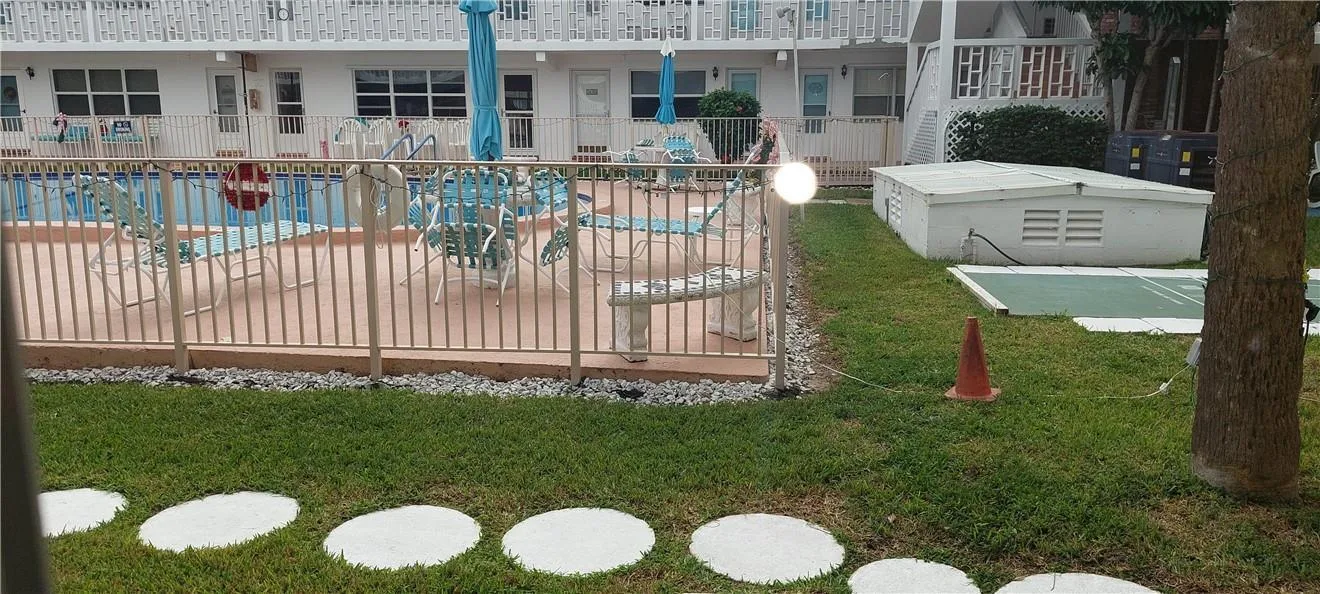 232 HIBISCUS Avenue # 114, Lauderdale By The Sea, FL 33308 photo 11