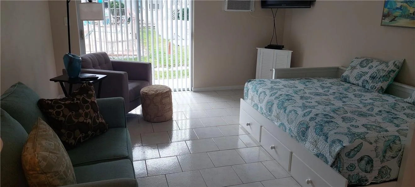 232 HIBISCUS Avenue # 114, Lauderdale By The Sea, FL 33308 photo 9