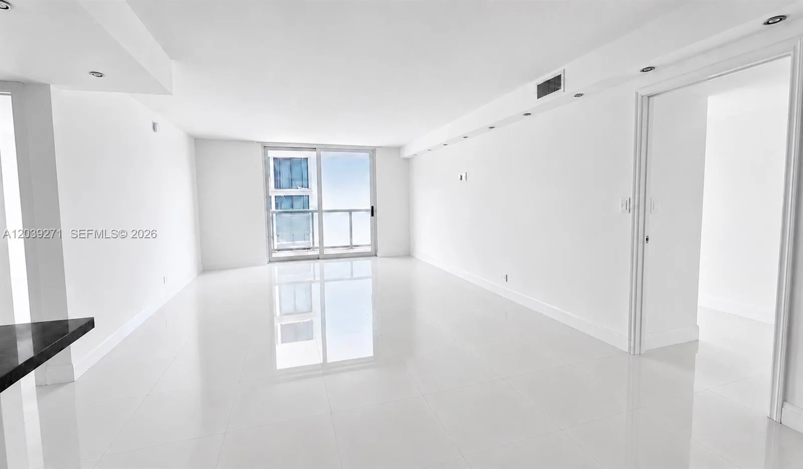 6039 Collins Ave # 401, Miami Beach, FL 33140 photo 8