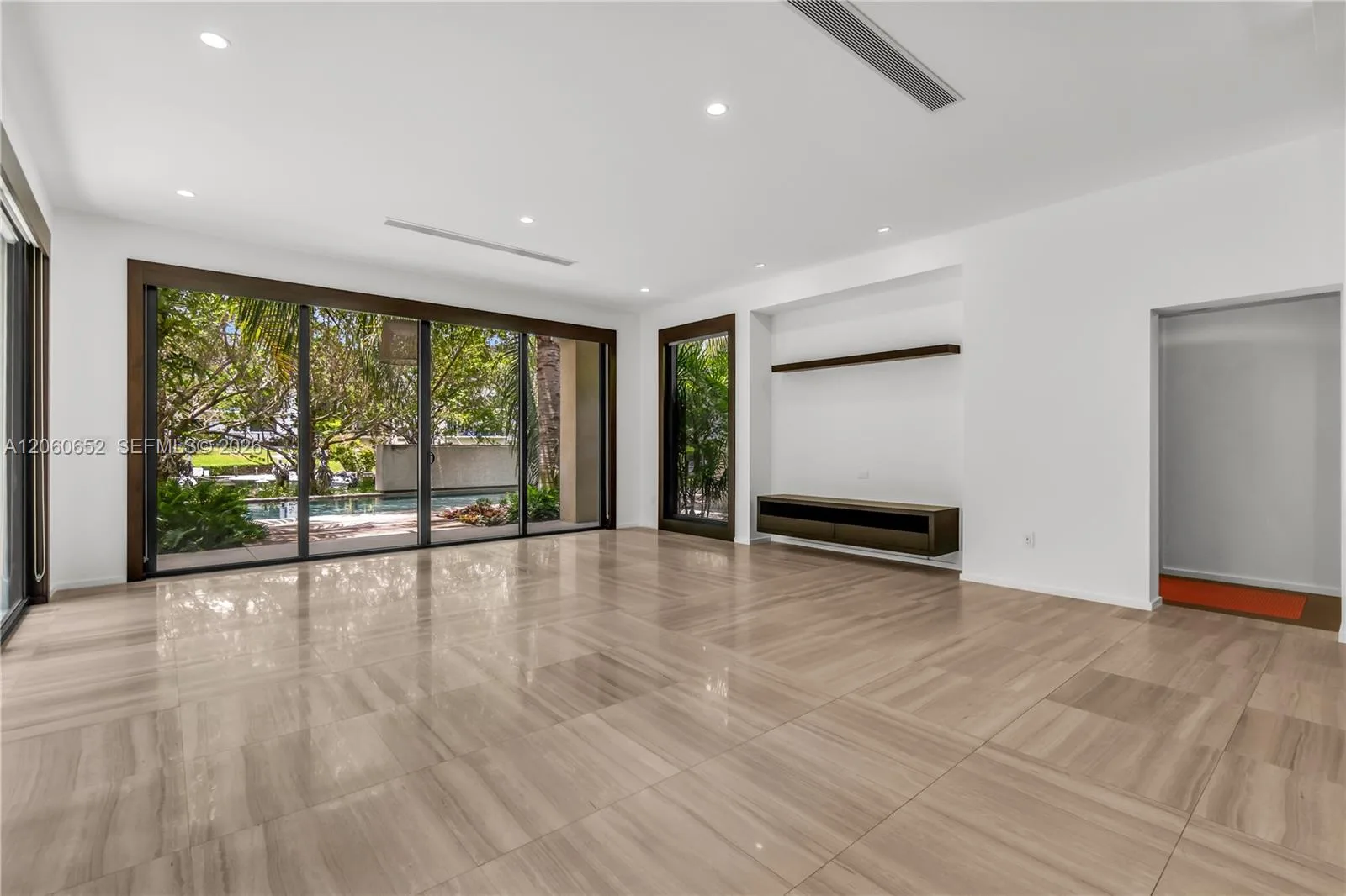 6840 Sunrise Pl, Coral Gables, FL 33133 photo 13