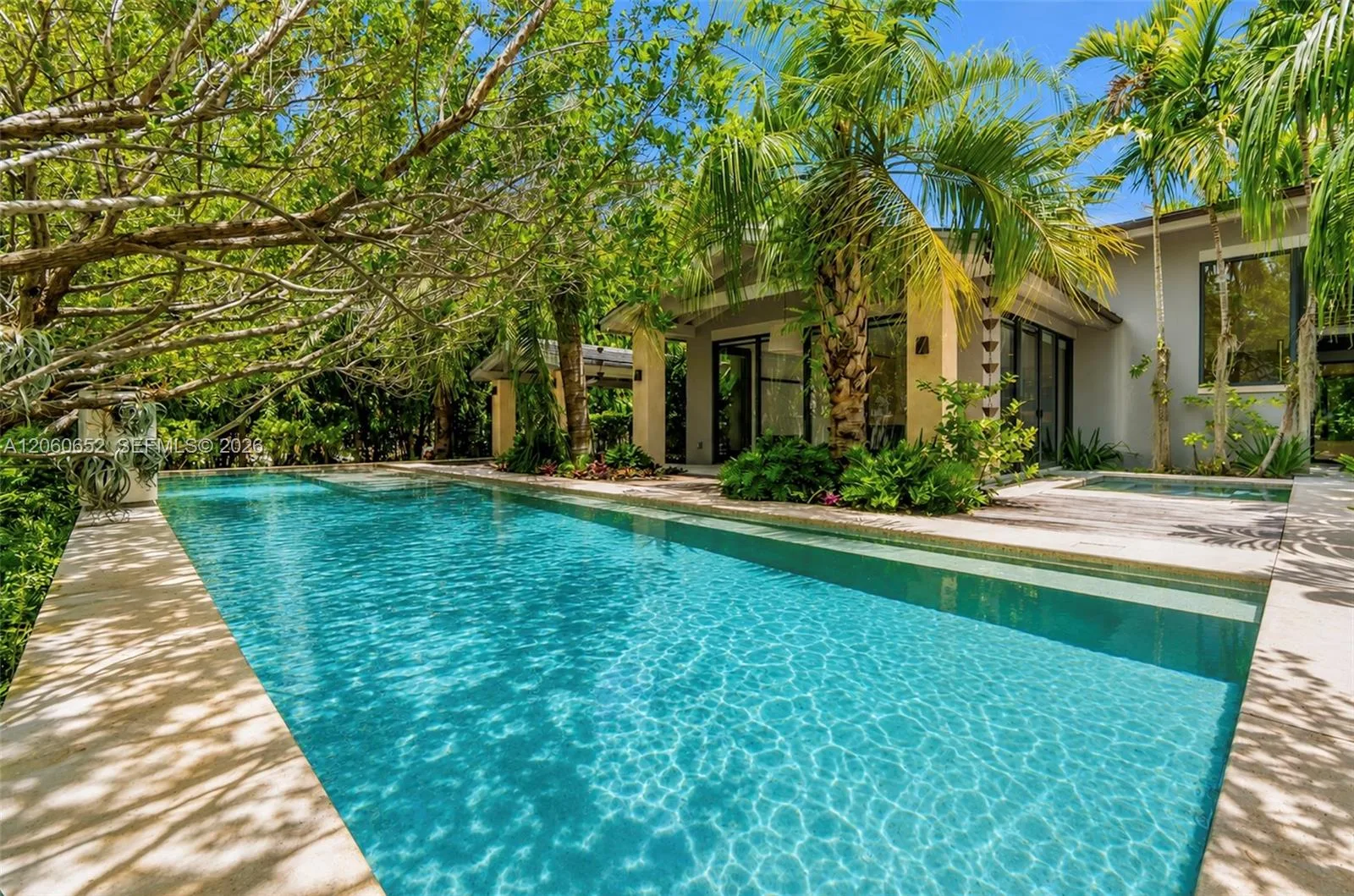 6840 Sunrise Pl, Coral Gables, FL 33133 photo 4