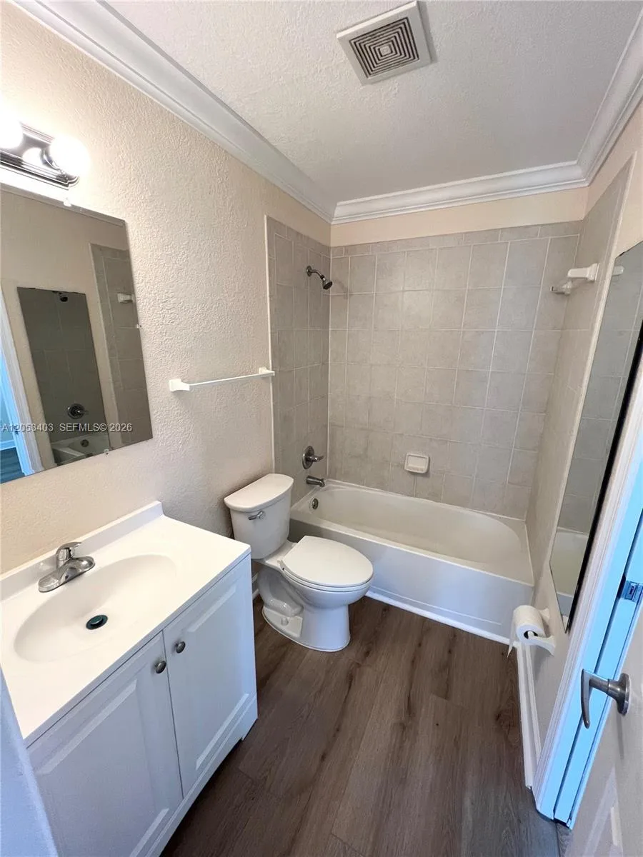 8701 NW 38th Dr # B-1, Coral Springs, FL 33065 photo 4